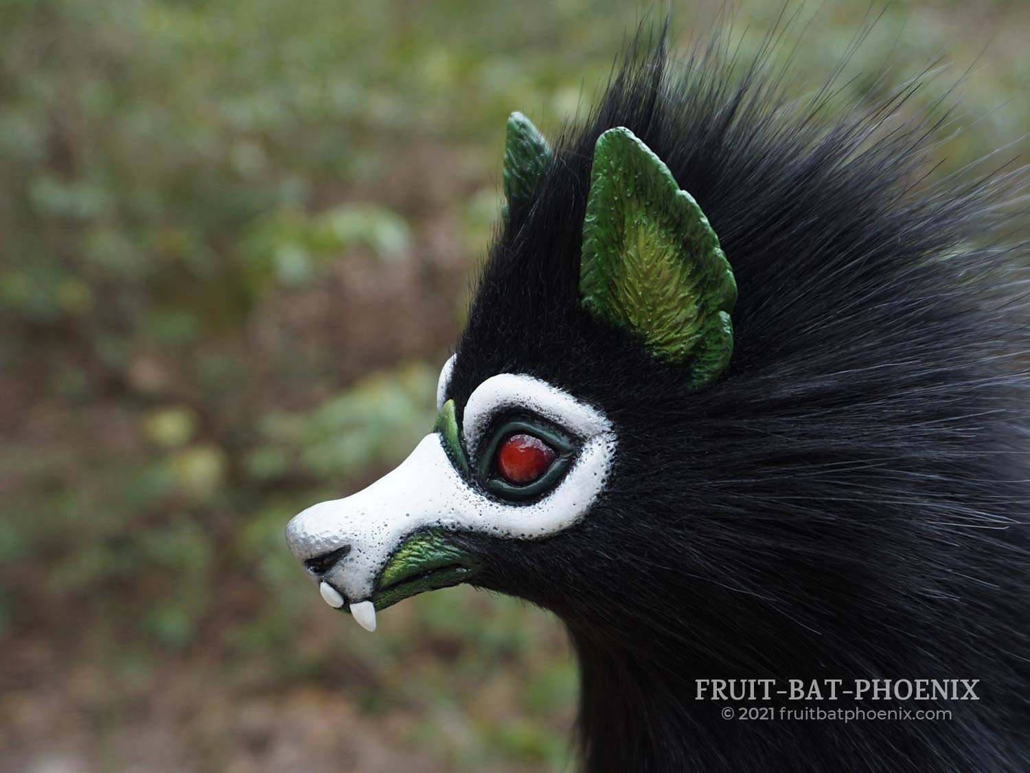 Green Bonewolf (Canis Osteus) face detail