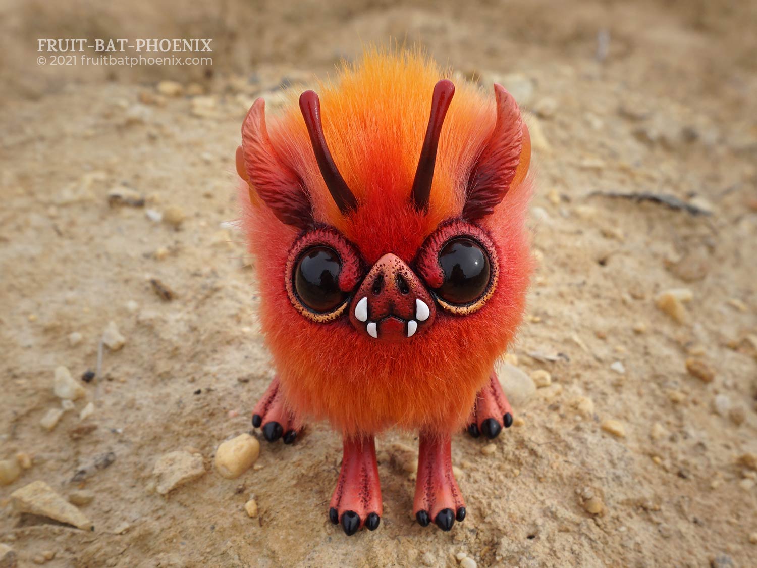 lychee mosspig, a poseable fantasy creature